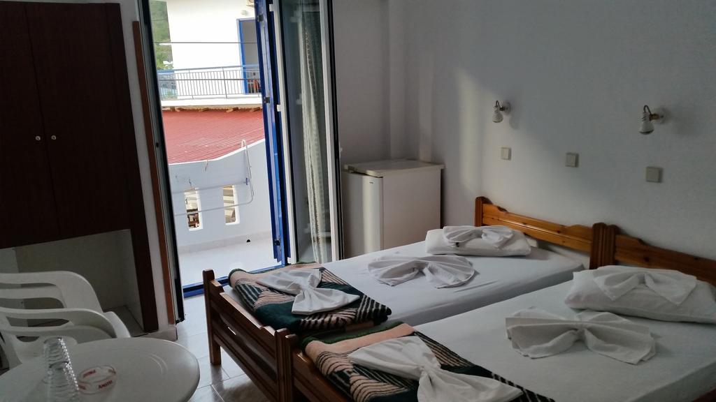 Tarra Ξενοδοχείο Αγία Ρουμέλη Δωμάτιο φωτογραφία